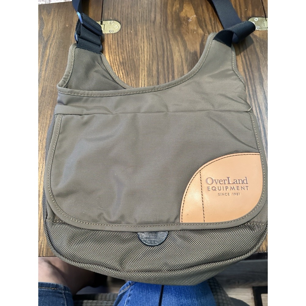 Overland Equipment Crossbody Bag Brown Travel Outdoors Pockets Adjustable Strap